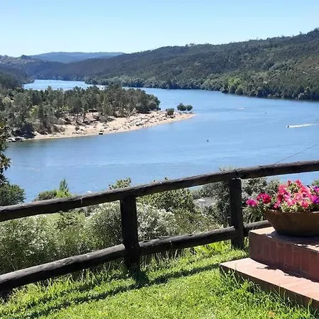 Douro Charming Chalet Melres