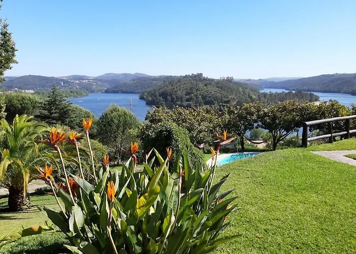 Douro Charming Chalet Melres