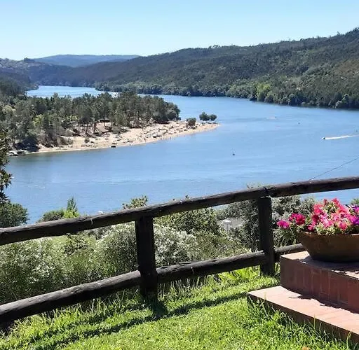 Douro Charming شاليه Melres